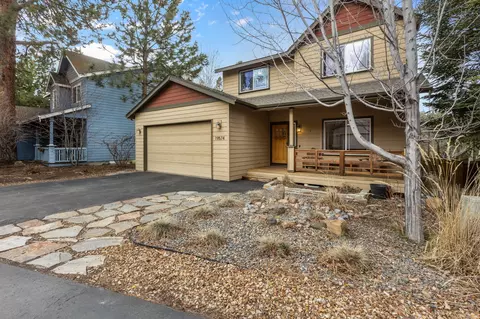 Exterior - 19574 Meadowbrook Dr, Bend, OR 97702 photo 2 of 6