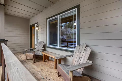 Exterior - 19574 Meadowbrook Dr, Bend, OR 97702 photo 3 of 6