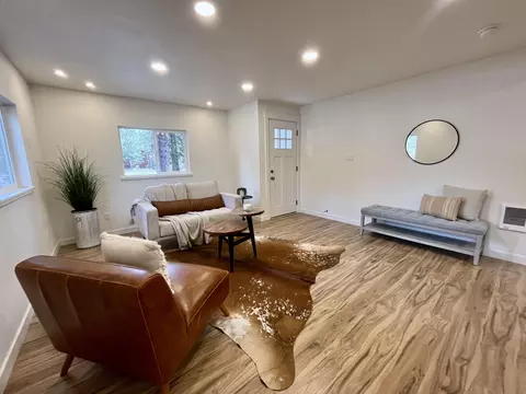 Living - 52577 River Pine Rd, La Pine, OR 97739 photo 4 of 4