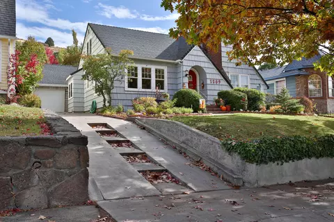 1209 Pacific Ter, Klamath Falls, OR 97601