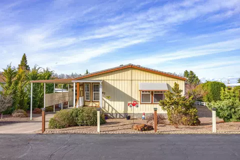3955 S Stage Rd #87, Medford, OR 97501