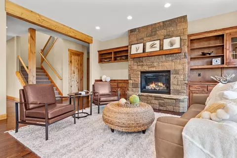 Living - 60431 Snap Shot Loop, Bend, OR 97702 photo 2 of 4