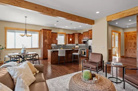 Living - 60431 Snap Shot Loop, Bend, OR 97702 photo 4 of 4