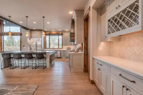 Kitchen - 56647 Dancing Rock Loop, Bend, OR 97707 photo 4 of 5