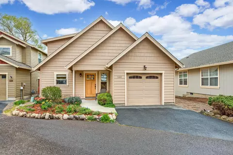 168 Wagner Butte Ave, Talent, OR 97540
