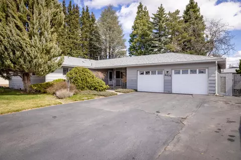 4437 Sycamore Dr, Klamath Falls, OR 97603