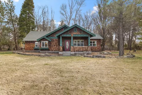 632 NW 67th St, Redmond, OR 97756