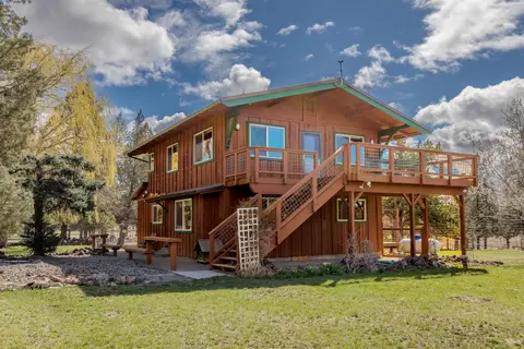 9140 NE Crooked River Dr, Terrebonne, OR 97760