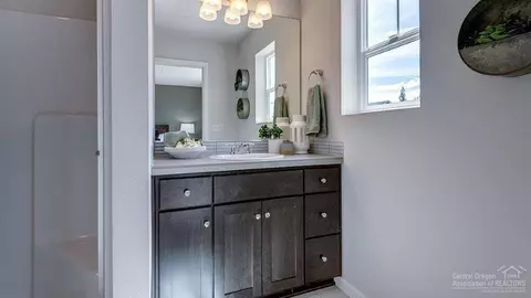 Bath - 20558 SE Cameron Ave, Bend, OR 97702 photo 1 of 1