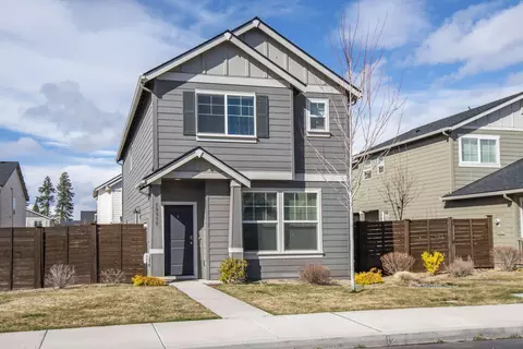 Exterior - 20558 SE Cameron Ave, Bend, OR 97702 photo 2 of 3