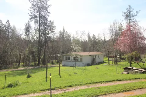 355 Verde Ln, Merlin, OR 97532 photo 3