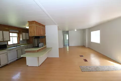 355 Verde Ln, Merlin, OR 97532 photo 10