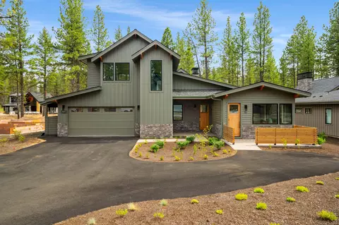 18172 Forestbrook Loop #6, Bend, OR 97707