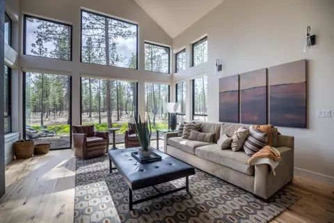 Living - 18172 Forestbrook Loop #6, Bend, OR 97707 photo 1 of 3