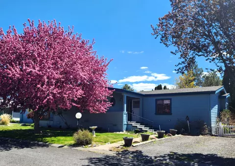 1001 SE 15th St #157, Bend, OR 97702