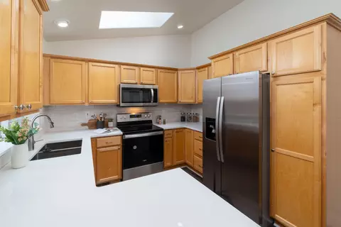 2873 NE Sandy Dr, Bend, OR 97701 photo 6