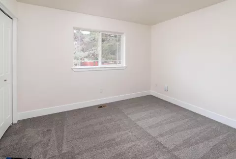 2873 NE Sandy Dr, Bend, OR 97701 photo 11