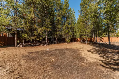 Exterior - 17324 Scaup Dr, Bend, OR 97707 photo 14 of 14