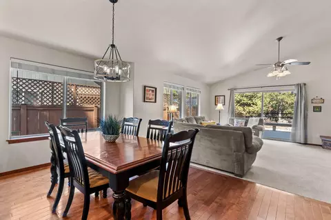 Dining - 17324 Scaup Dr, Bend, OR 97707 photo 1 of 1