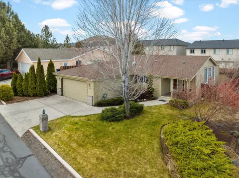 2411 NE Buckwheat Ct, Bend, OR 97701