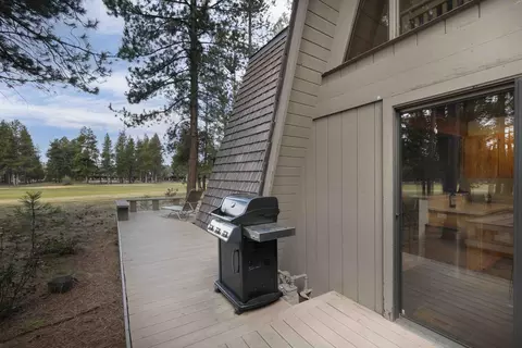 Exterior - 57119 Augusta Ln, Sunriver, OR 97707 photo 8 of 8