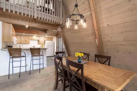 Dining - 57119 Augusta Ln, Sunriver, OR 97707 photo 2 of 2