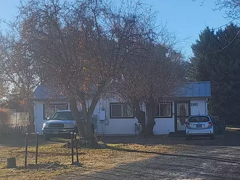 2902 Crest St, Klamath Falls, OR 97603