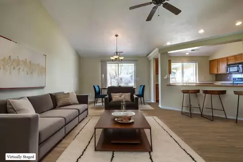 Living - 1147 Hampton Dr, Central Point, OR 97502 photo 2 of 2