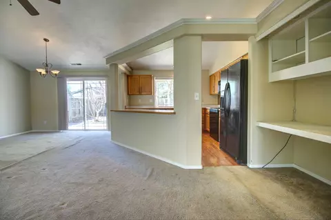 Kitchen - 1147 Hampton Dr, Central Point, OR 97502 photo 1 of 3