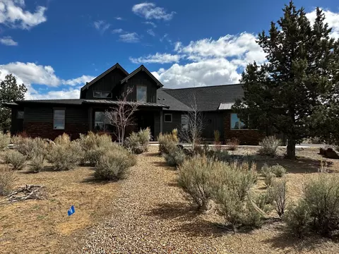 17348 SW Chaparral Dr, Powell Butte, OR 97753