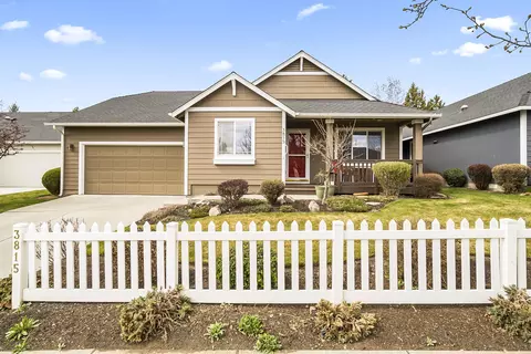 3815 SW 30th Ct, Redmond, OR 97756
