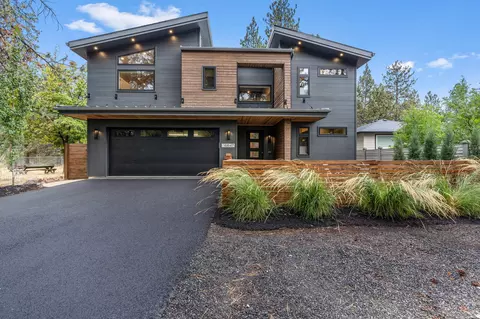 61647 Cedarwood Rd, Bend, OR 97702