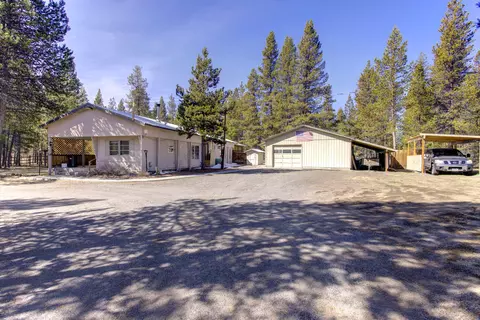 52995 Loop Dr, La Pine, OR 97739