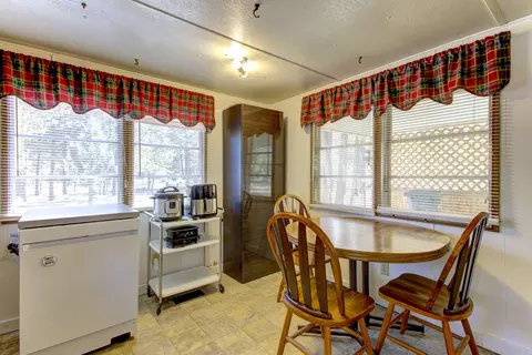 52995 Loop Dr, La Pine, OR 97739 photo 8