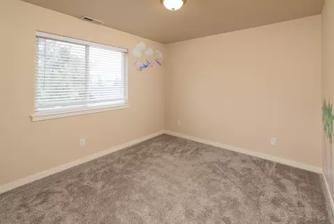19827 8th St, Bend, OR 97703 photo 17