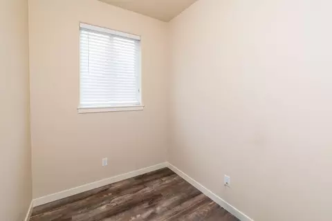 19827 8th St, Bend, OR 97703 photo 9