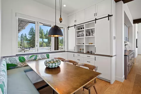 61925 Hosmer Lake Dr, Bend, OR 97702 photo 19