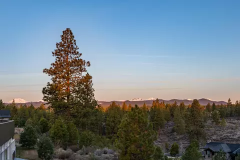 61925 Hosmer Lake Dr, Bend, OR 97702 photo 48