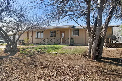 712 SW 1st St, Madras, OR 97741