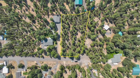 15875 Yellowood Ct, La Pine, OR 97739