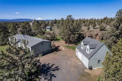 7150 SW Nighthawk Ln, Terrebonne, OR 97760
