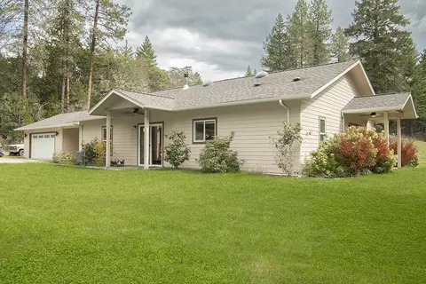 101 Cienaga Ln, Grants Pass, OR 97526