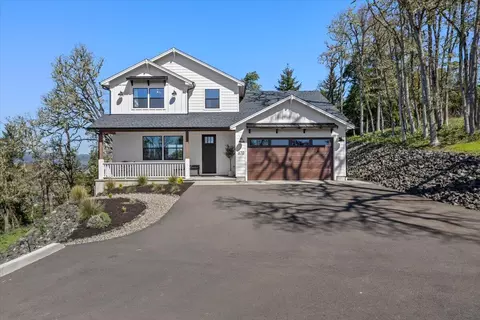 670 Southridge Way, Roseburg, OR 97470