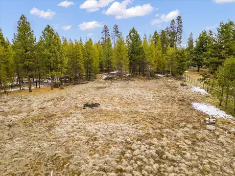 52420 Doe Ln, La Pine, OR 97739 photo 3