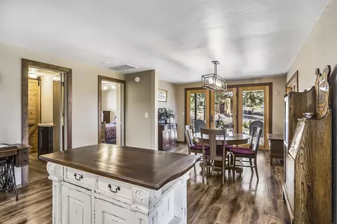 Kitchen - 65044 Highland Rd, Bend, OR 97703 photo 7 of 7