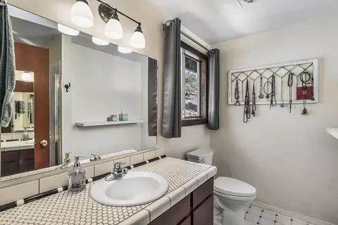 Bath - 65044 Highland Rd, Bend, OR 97703 photo 2 of 2