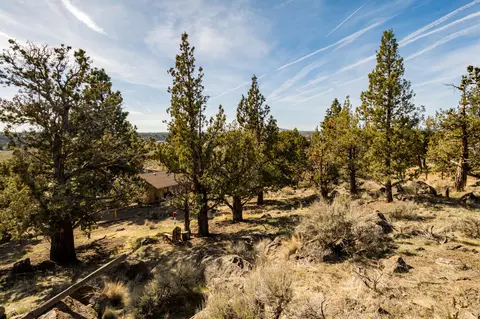 View/Area - 65044 Highland Rd, Bend, OR 97703 photo 2 of 2