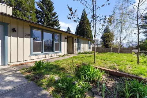 210 Erie St, Medford, OR 97504