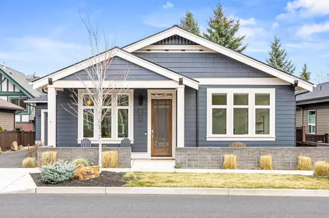 634 SW Lannen Ln, Bend, OR 97702
