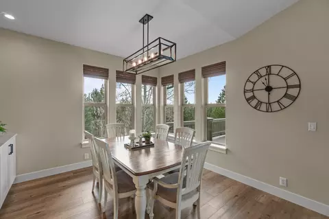 Dining - 58 NW Skyliner Summit Loop, Bend, OR 97703 photo 1 of 1